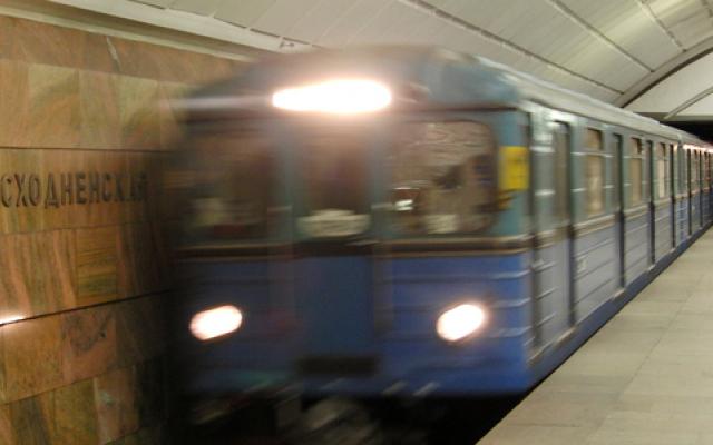 В московском метро под колесами поезда погиб сирота из Кировской области