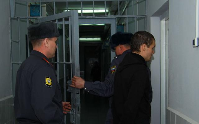 Задержан экс-сотрудник кировского УФСКН, который руководил крупным наркосообществом