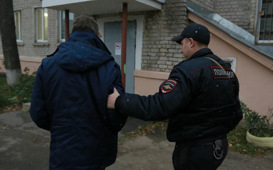 В Чепецке у местного жителя изъяли несколько пакетов с наркотиками