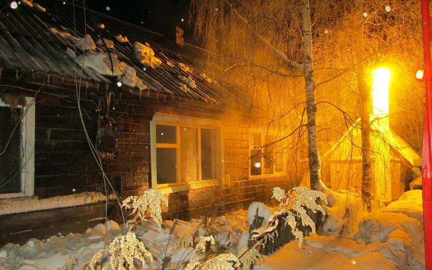 В Чепецком районе сгорел жилой дом: есть пострадавшие