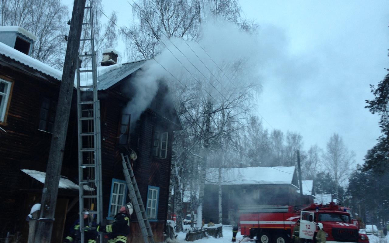 В Каринторфе горит многоквартирный дом: есть погибшие