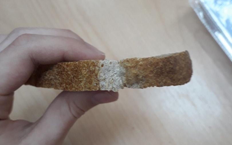 В Чепецкой гимназии детей кормят хлебом с плесенью: проверка слухов
