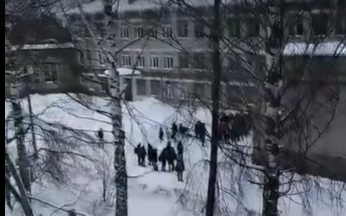 В УМВД рассказали, грозит ли наказание ученику за распыление газового баллона в чепецкой школе