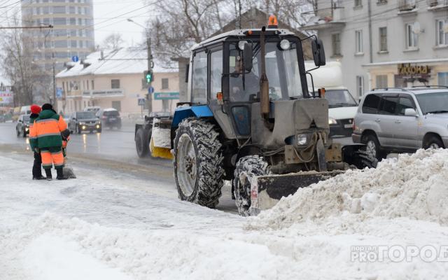 В Кирово-Чепецке двух подрядчиков оштрафовали за вывоз снега