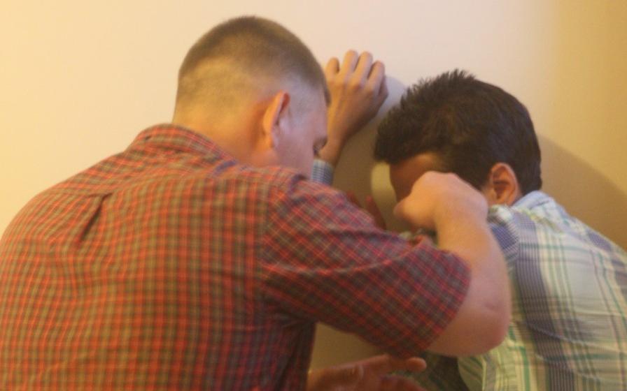 В Кирово-Чепецке двое мужчин подрались в кафе и устроили там погром