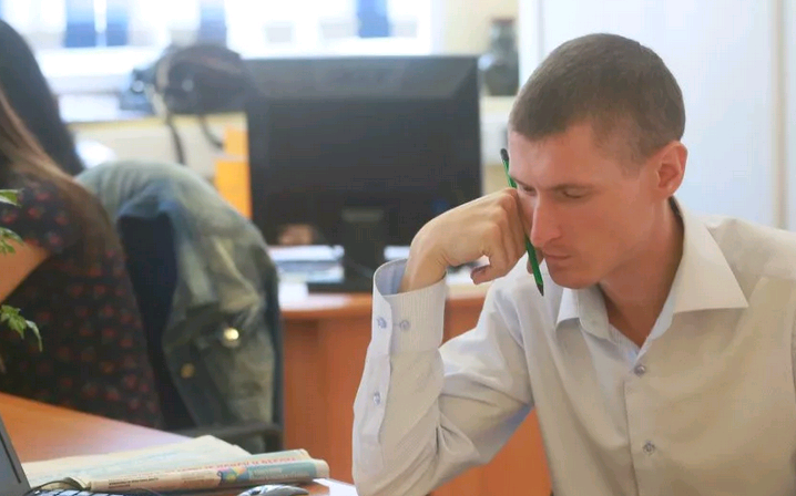 Гороскоп от таролога: Близнецов будет хвалить начальство, Львов ждет увеличение доходов