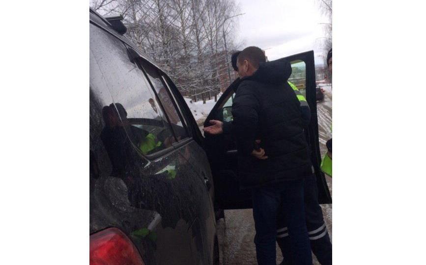 Утром в Чепецке задержали водителя Toyota Land Cruiser с признаками опьянения