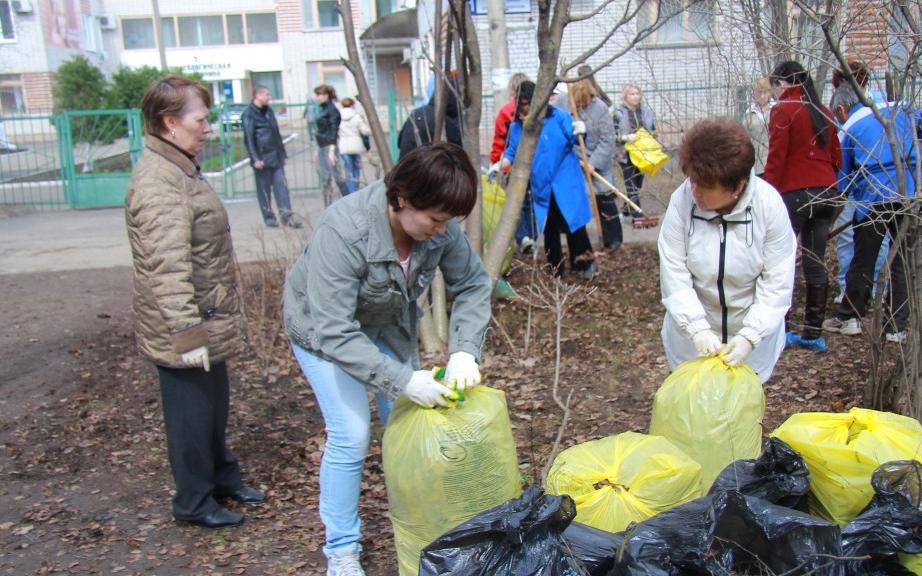 Региональный оператор пояснил, кто обязан вывозить мусор после субботников в Кирово-Чепецке
