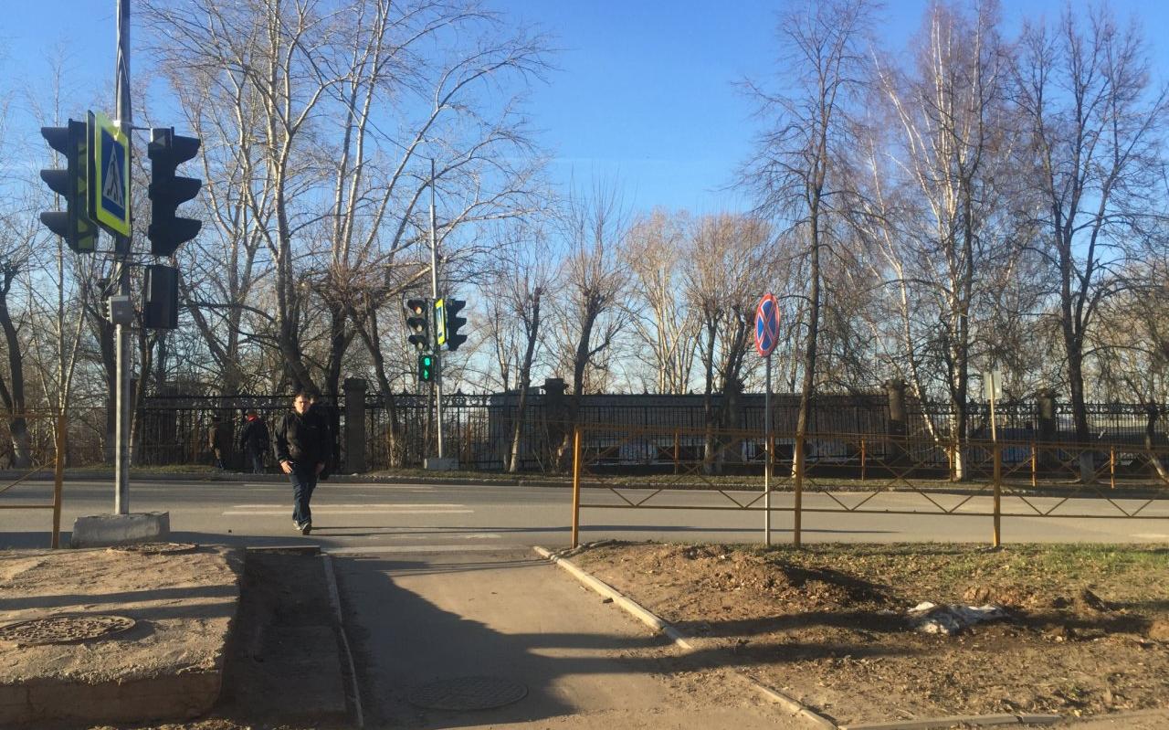 Новые дорожные знаки, доплаты пенсионерам: что еще изменится с 1 мая