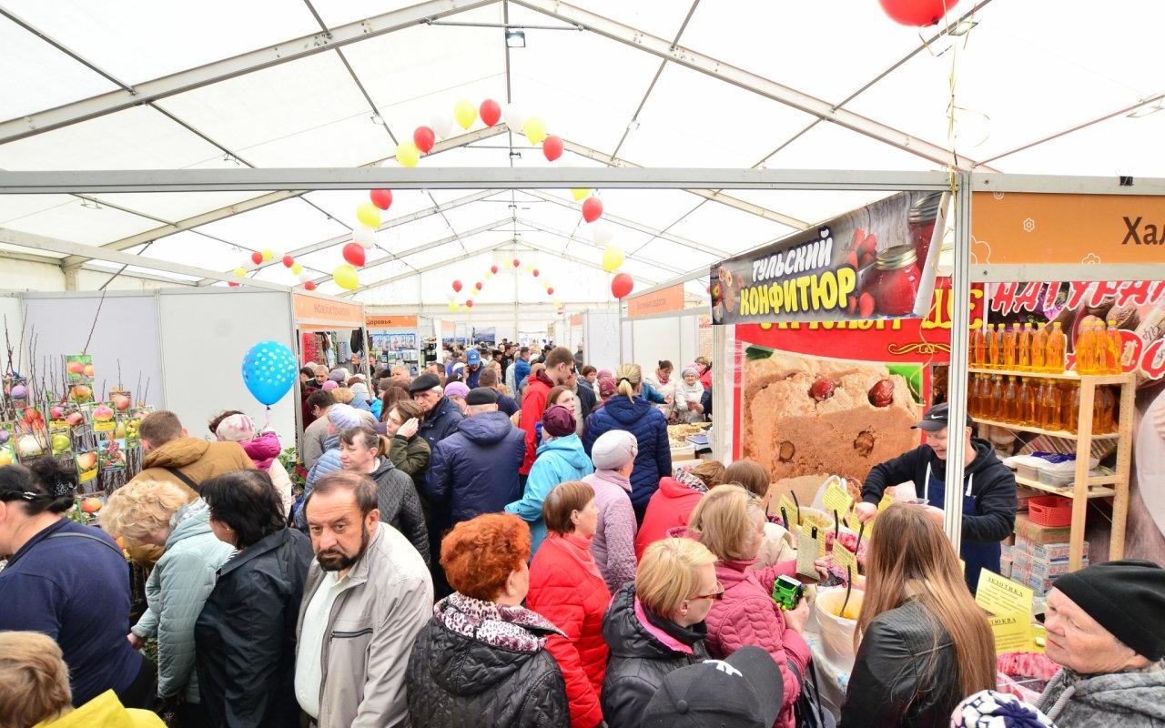 В Чепецке открылась городская ярмарка