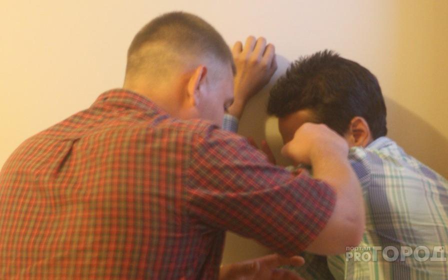 Чепчанин будет платить компенсацию за то, что тростью сломал человеку ребра