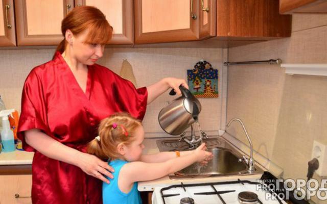 "Воды не стало, и только тогда появилось объявление об отключении!": чепчане о летней жизни без воды