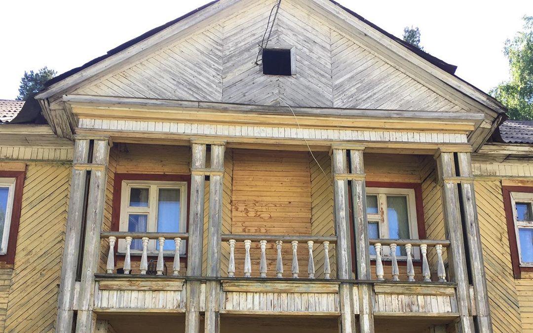"Уничтожение этих домов — слишком скоропалительный шаг": историк и местные жители о сносе домов в Каринторфе