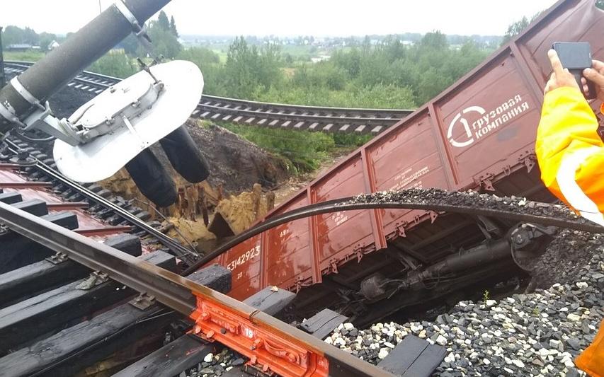 Приостановлены продажи ж/д билетов из Кирова из-за ЧП с сошедшими вагонами