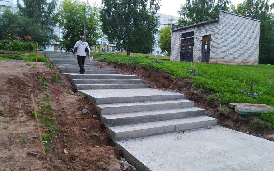 Известно, какую сумму потратят на строительство лестницы на проспекте России