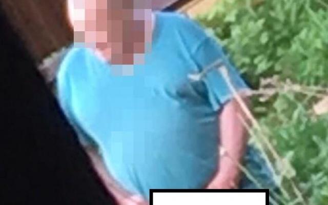 Очевидцы: «В Кирово-Чепецке по улицам ходит эксгибиционист»