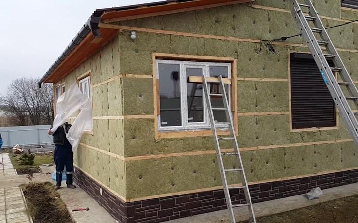 Какой материал идеально подойдет для утепления домов?