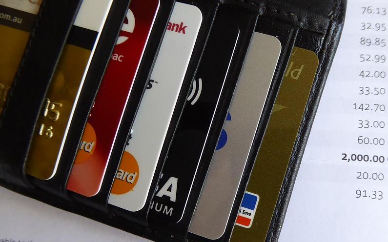 В Кировской области хотят провести эксперимент по отказу от наличных