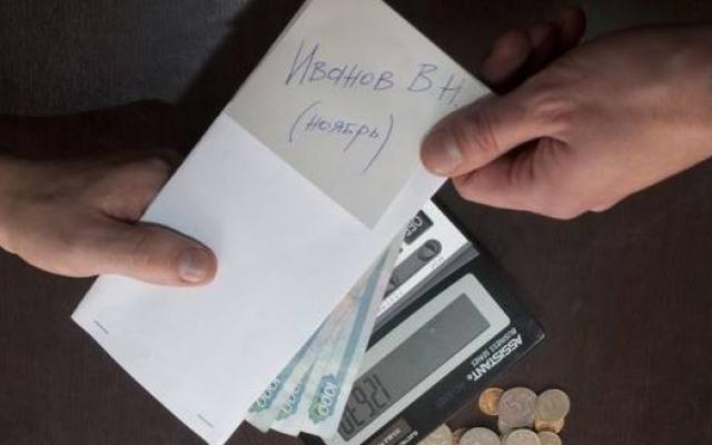 Фирма в Кирово-Чепецке выплачивала «серую» зарплату