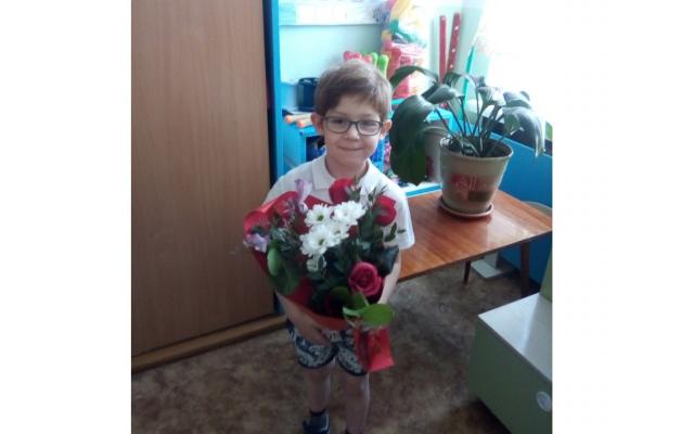 «Делаю все, чтобы сын не узнал о болезни»: мама мальчика-инвалида о трудностях