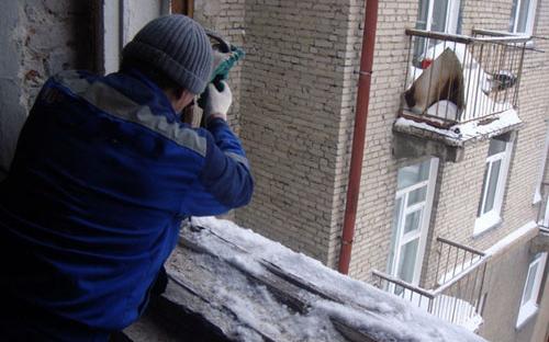А зимой можно ремонтировать окна: консультация эксперта