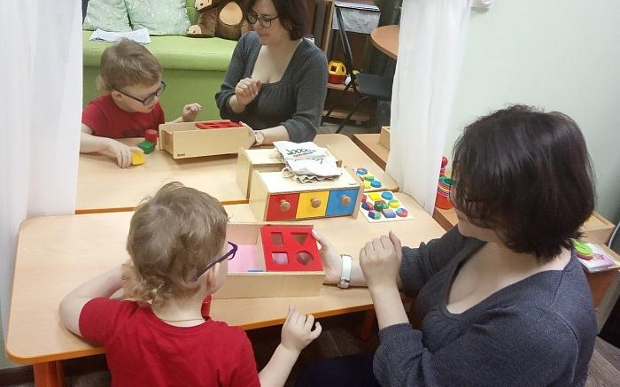 В реабилитационных центрах Кирово-Чепецка появилось новое оборудование для особых детей