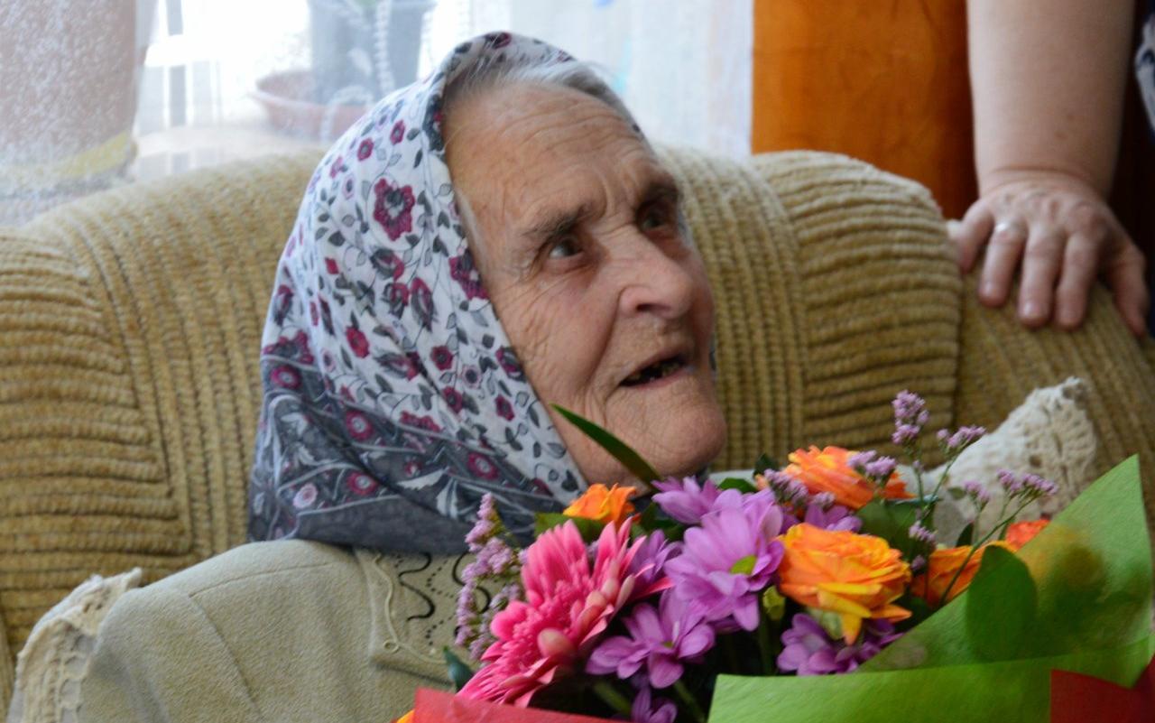 Уроженка Кировской области отметила 101-й день рождения