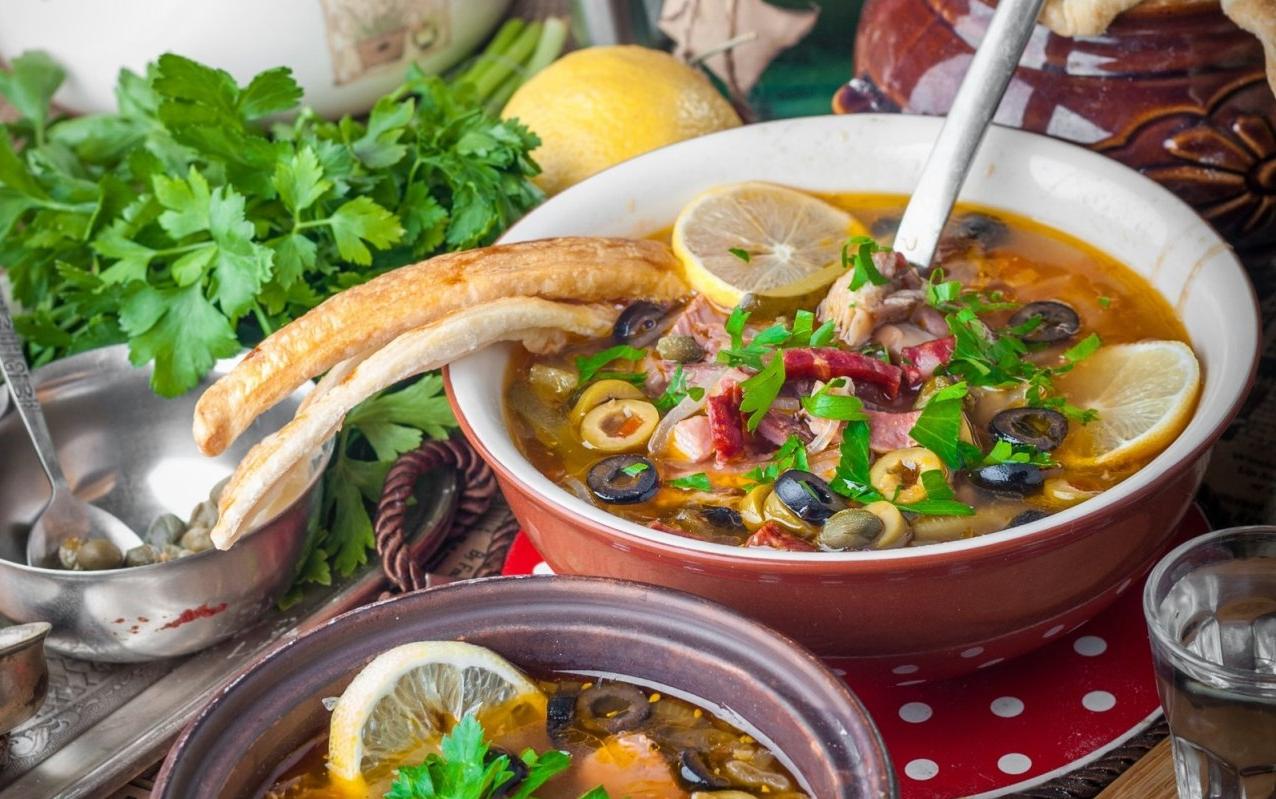 В новом кафе Чепецка  готовят солянку из 9 сортов колбас