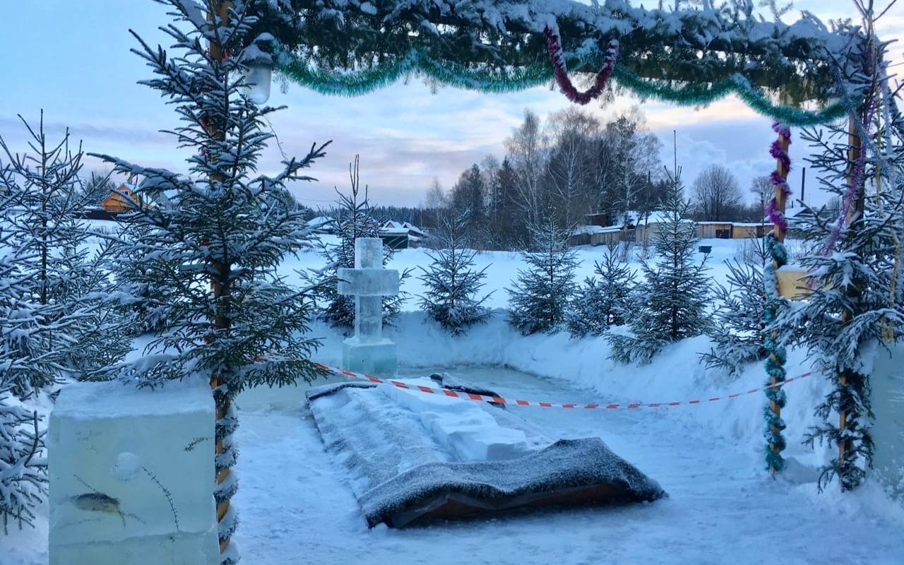 Фото дня: подготовка крещенской купели в селе Пасегово
