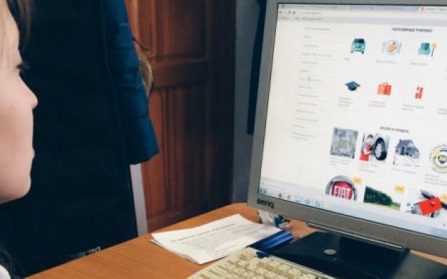 Постельное белье вместо аппарата для маникюра: чепчанку обманули мошенники