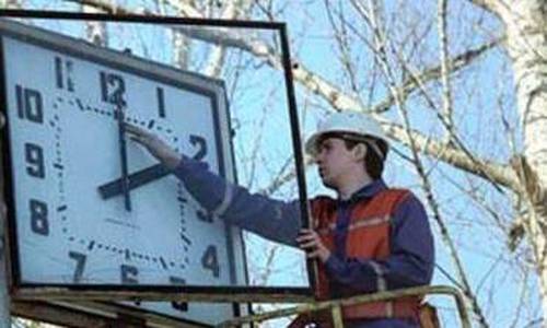 Часы снова переведут: мнение врачей и обычных чепчан