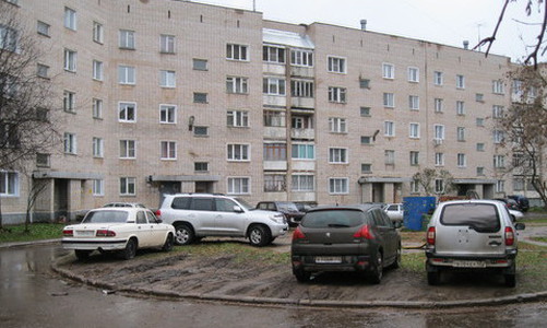 Чепчане, голосуем все за появление парковок, тротуаров и детских площадок