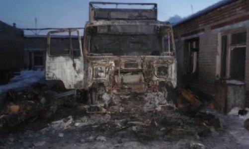 В Чепецке сгорел грузовик