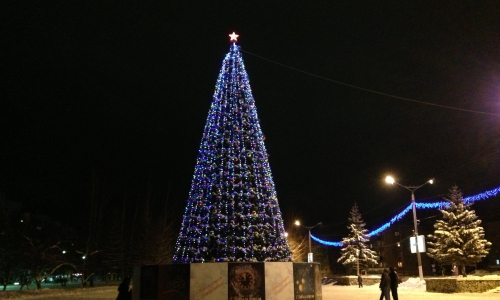 Вопрос-Ответ: когда уберут елку с площади?