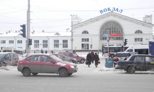 Из-за пожара в Нововятске пассажиры на вокзале ждут поездов по 5 часов
