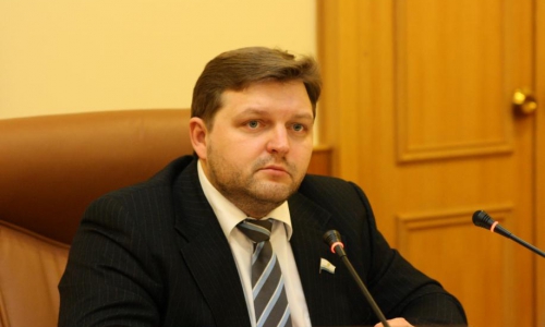 Никита Белых верит в российский рубль