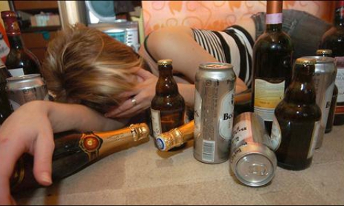 Пьяную девушку из Чепецка задержали в Слободском:ее обвиняют в краже