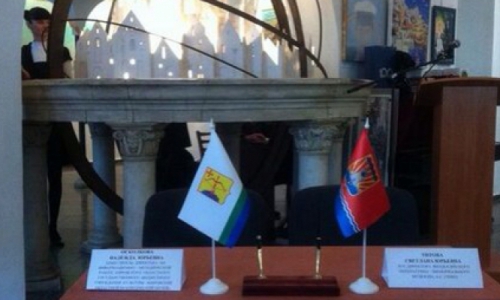 Никита Белых налаживает отношения с Крымом (ФОТО)