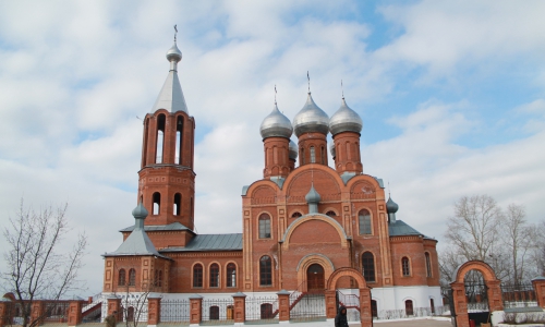 Чепецк готовится к Пасхе: Всехсвятский храм прибирают и белят(фото)