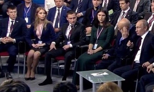 Журналист "Pro Города" на встрече с Владимиром Путиным на первом медиафоруме (прямая трансляция)