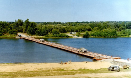 Мост на Каринторф еще не открыли, но по нему уже ездят