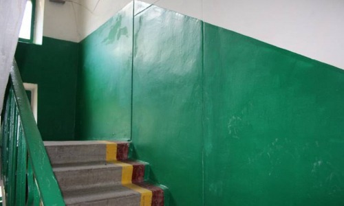 В Чепецке в подъезде дома ограбили уснувшего пьяного мужчину 