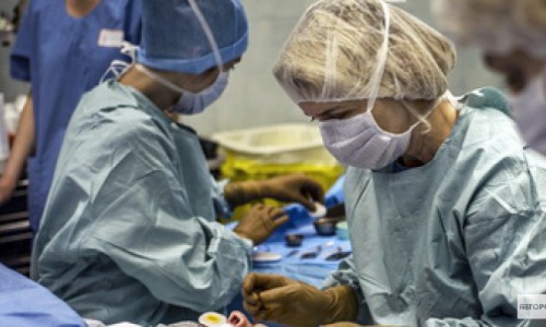 Из глаза жителя Кировской области медики достали червя