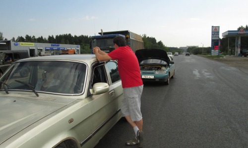 В Кирово-Чепецке столкнулись «Волга» и «десятка»