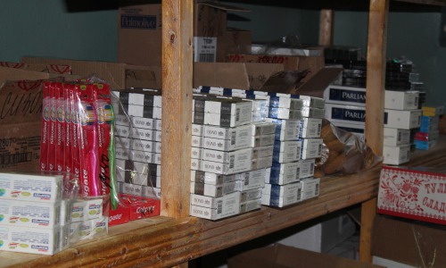 Чепецкому заключенному передали крупную партию наркотиков