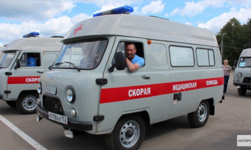 ФОТОРЕПОРТАЖ: Кирово-Чепецку подарили новенький автомобиль Скорой помощи