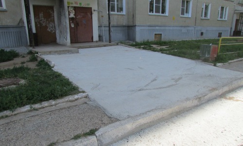 В Чепецке ремонтируют дворы: жильцы боятся за повышение цен на услуги