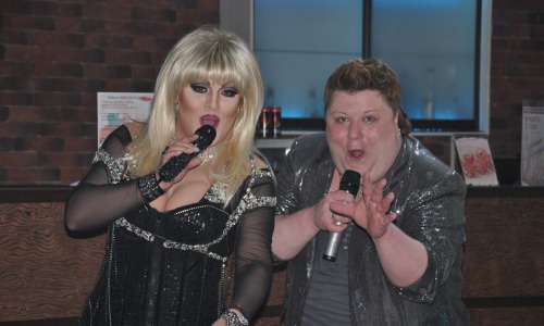 В кафе-клубе «Куршавель» в Кирово-Чепецке соберут всех любителей караоке