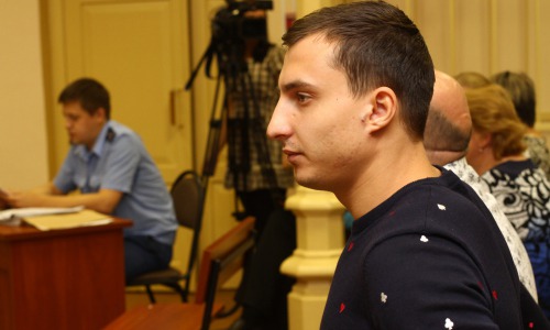 Сегодня виновник аварии у "Октября" в Кирове Эдуард Игнатян возможно выйдет на свободу 