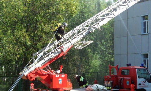 Фотоотчет: спасатели устроили шоу для чепчан
